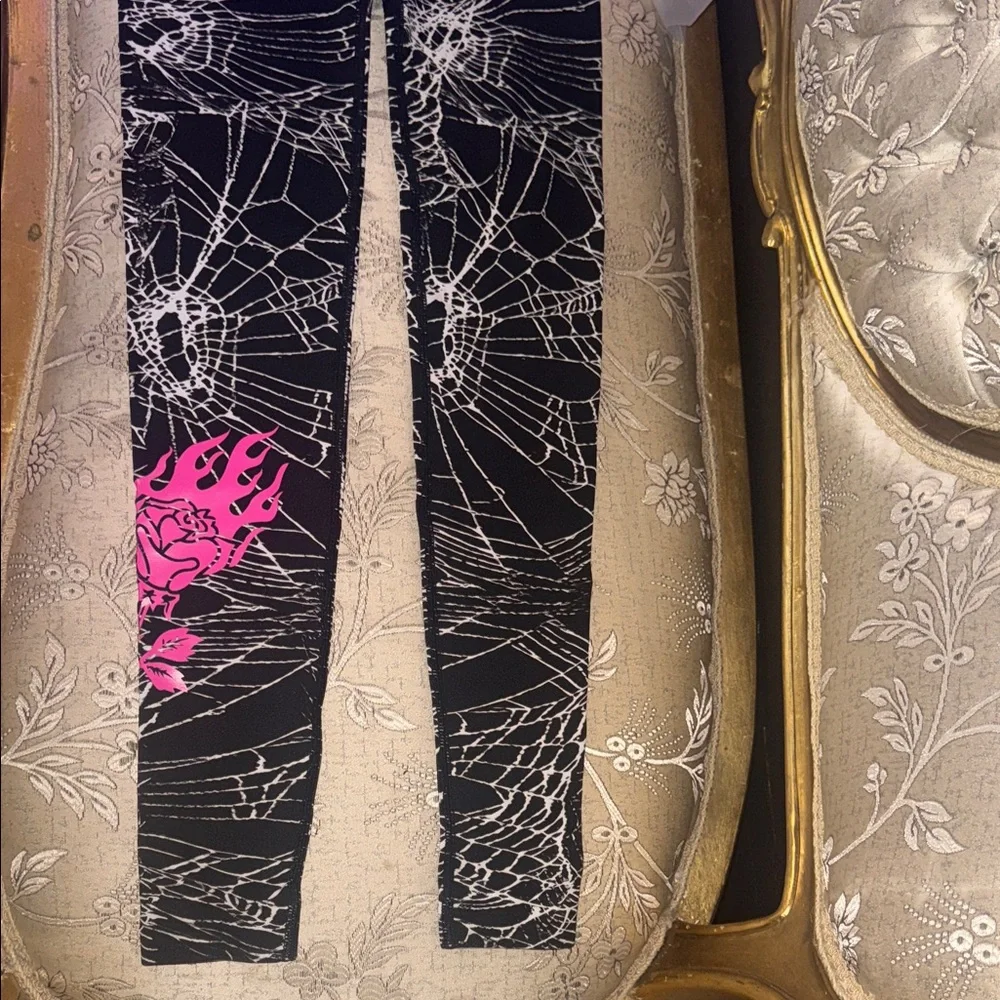 Civil Regime “Overran By Webs” Kelly Seamless Set - Picture 4 of 6